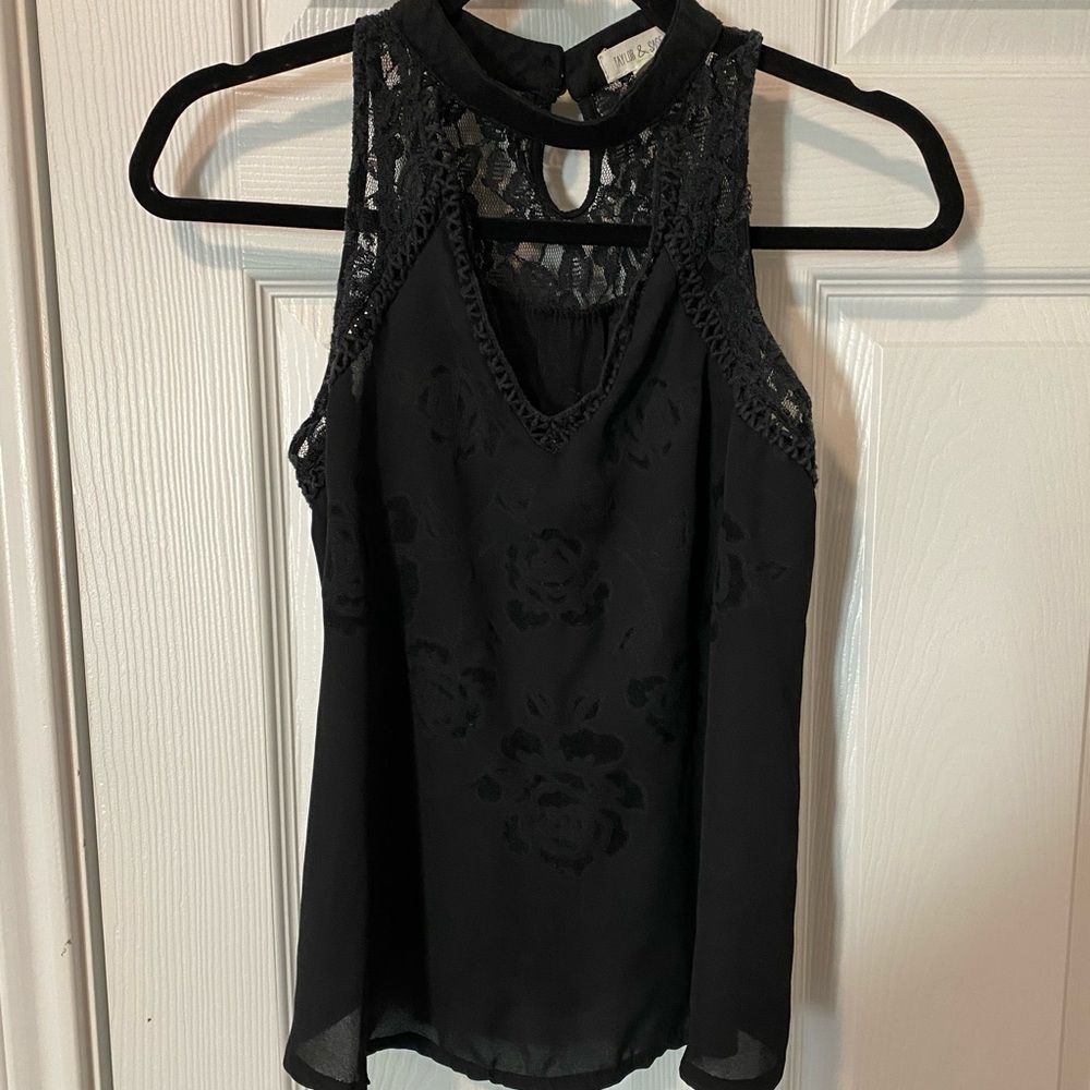 Taylor & Sage Black Sleeveless Floral Blouse